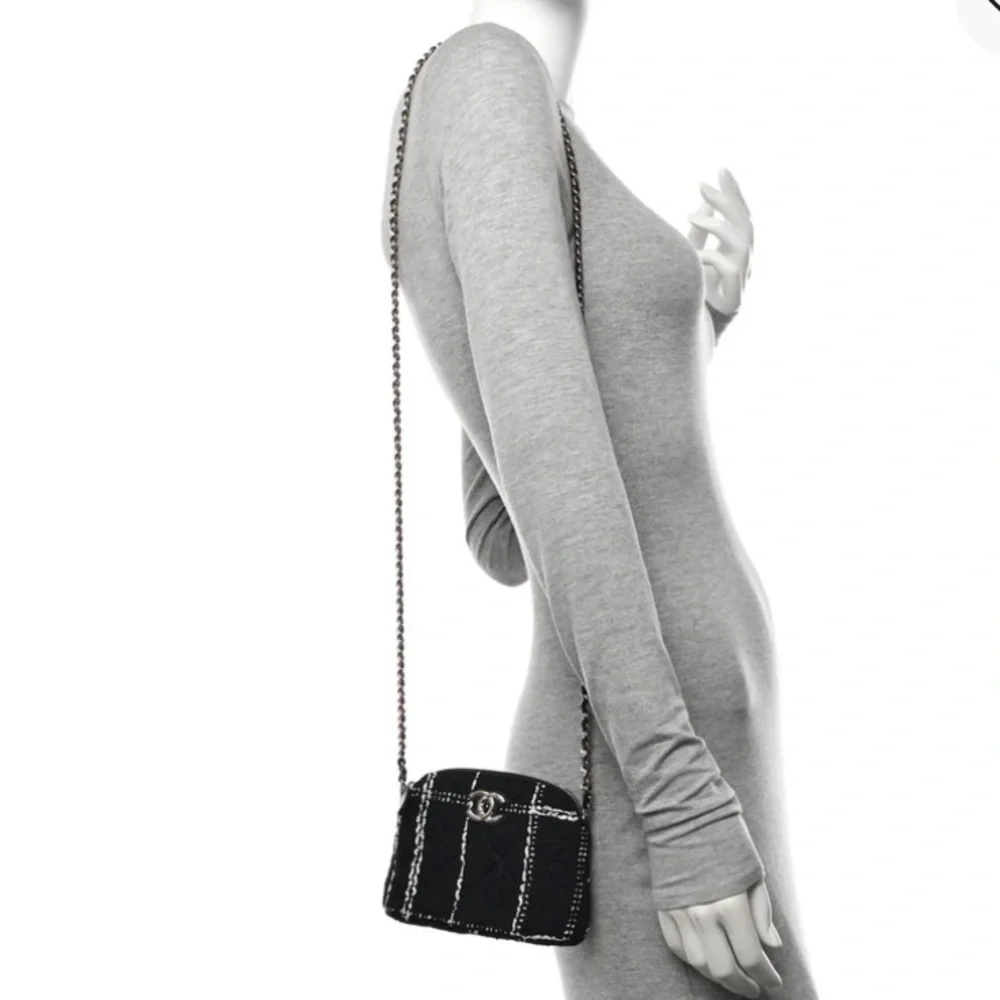 Chanel Tweed CC Crossbody Mini Bag NEW - Picture 11 of 11